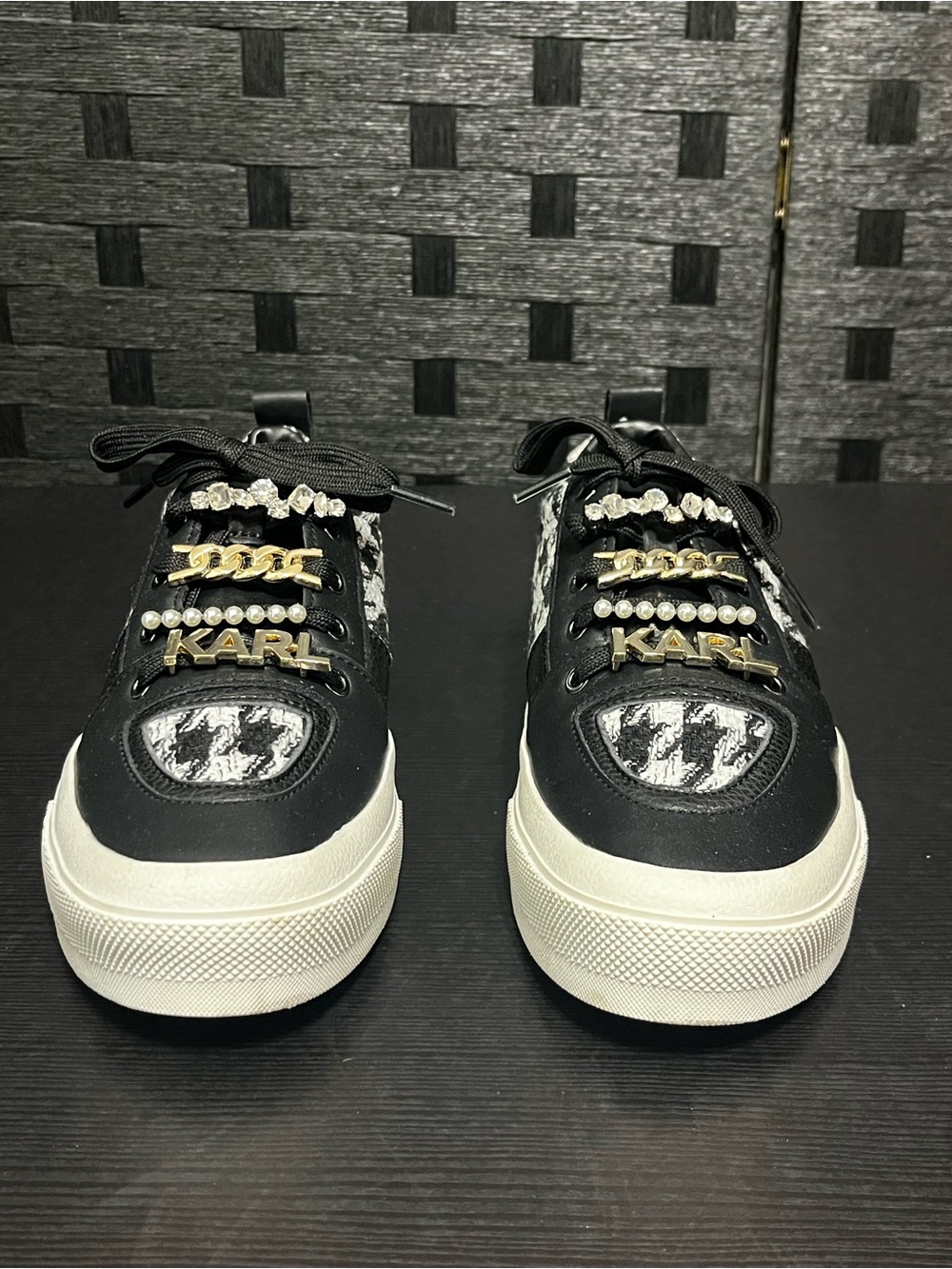 Women’s Karl Lagerfeld Paris Gretel black & white houndstooth sneakers Size 8